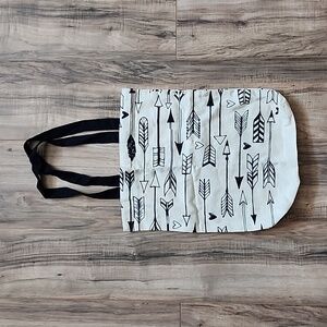 Arrow canvas tote